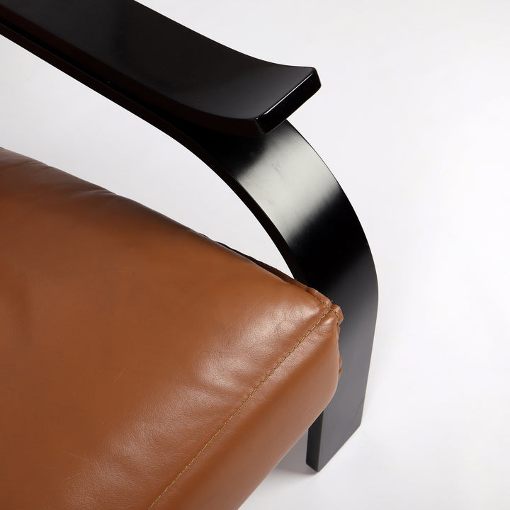 685 Arflex Woodline Sessel von Marco Zanuso – Detailansicht Sitzfläche und Gestell links