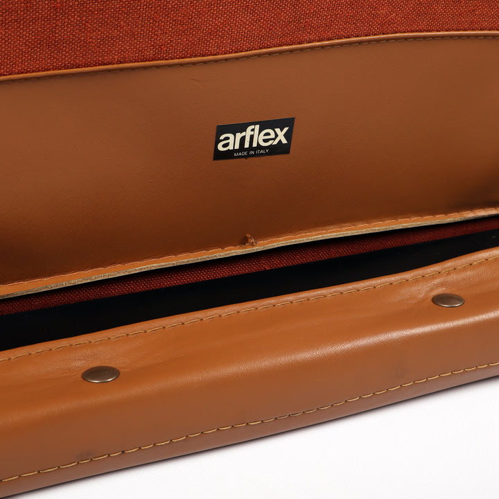 685 Arflex Woodline Sessel von Marco Zanuso – Detailansicht Herstellernachweis Unterseite