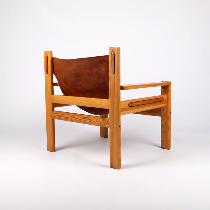 686 Mid Century Lounge Chair aus Kiefernholz und Leder – Rückansicht