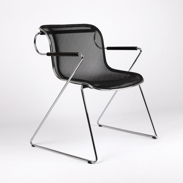 Anomina Castelli Penelope Chair von Charles Pollock – Frontalansicht eingedreht