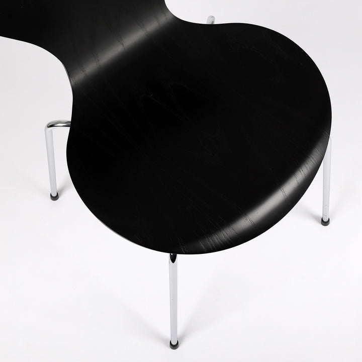 727 Fritz Hansen Stuhl der Serie 7 von Arne Jacobsen – Detailansicht Sitzfläche