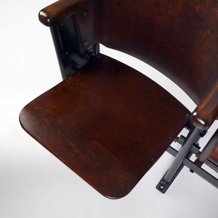 756 Mid-Century Kinosessel von Fibrocit – Detailansicht Sitzfläche