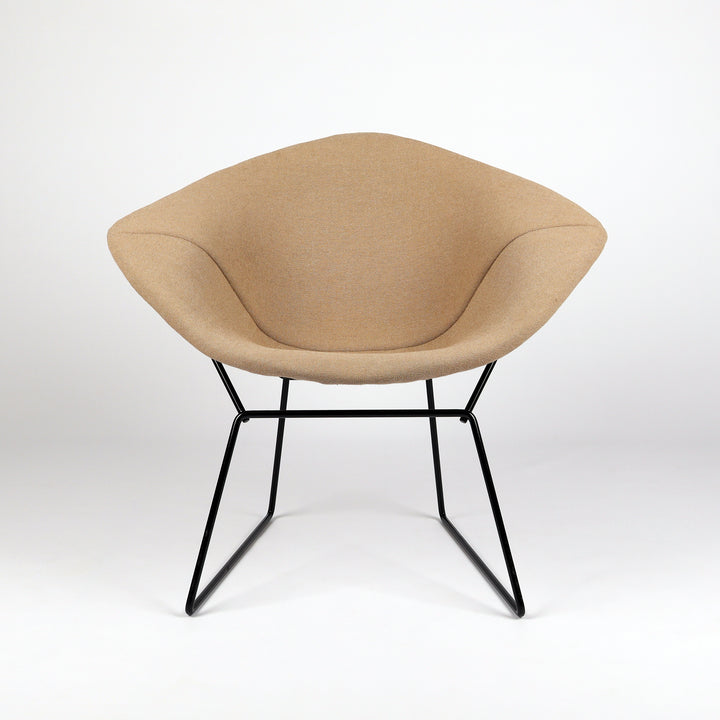 763 Knoll International Diamond Chair von Harry Bertoia Vollpolster beige – Frontalansicht
