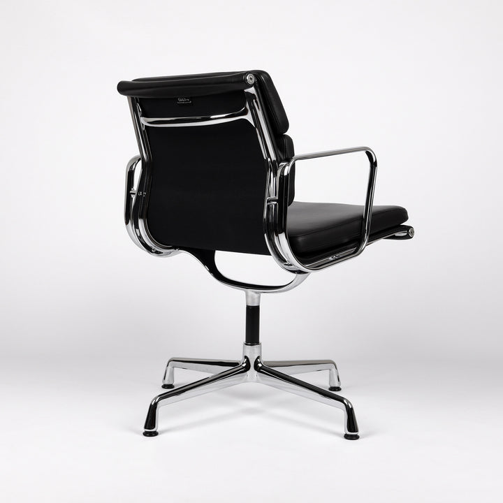 773 Vitra Eames Soft Pad Chair EA 208 Leder nero schwarz – Rückansicht
