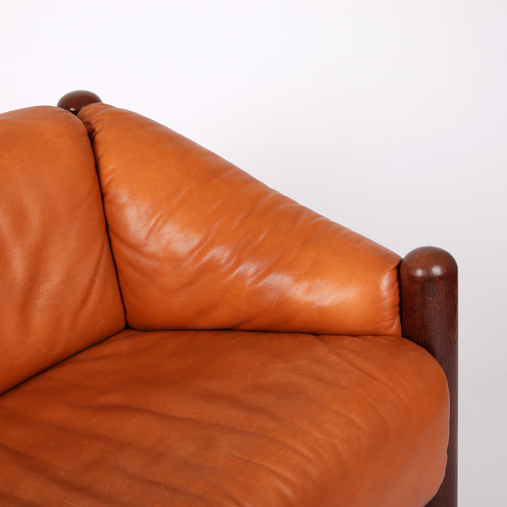 774 De Sede Zweisitzer Sofa DS 27 b Leder cognacbraun – Detailansicht Sitzfläche und Armlehne links