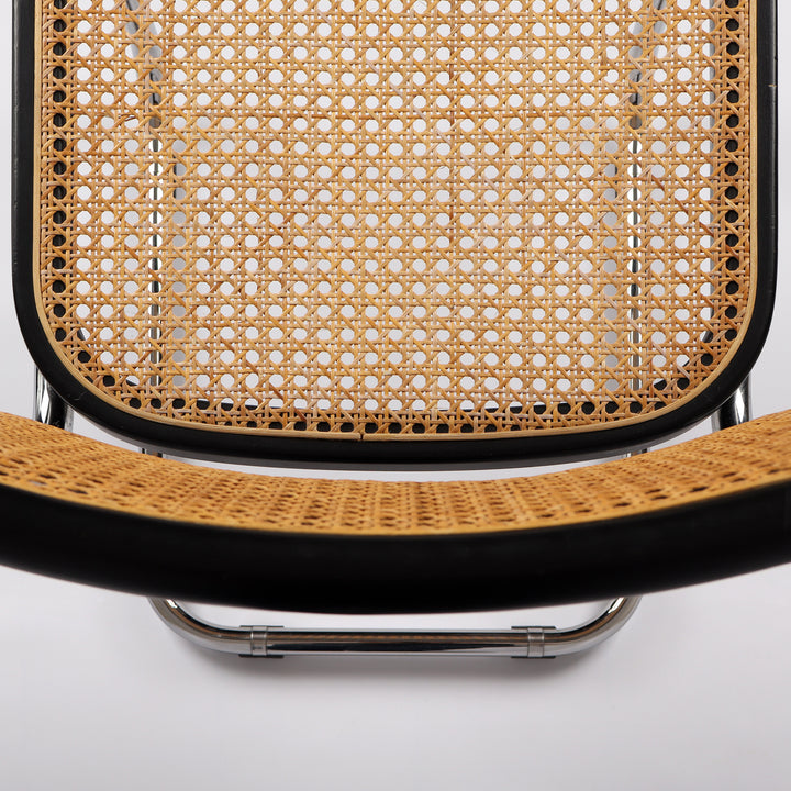 787 Thonet S 32 Freischwinger Stuhl von Marcel Breuer – Detailansicht Sitzfläche von oben