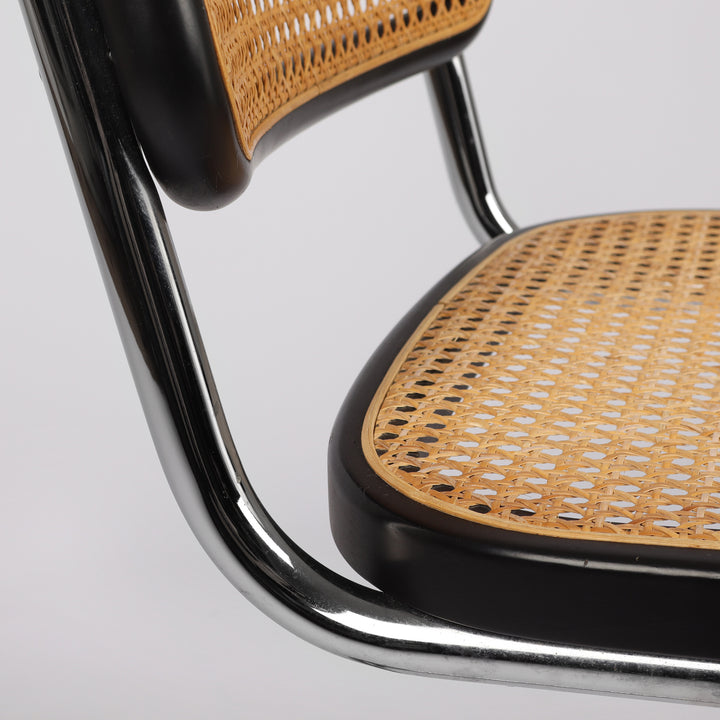 787 Thonet S 32 Freischwinger Stuhl von Marcel Breuer – Detailansicht seitlich 