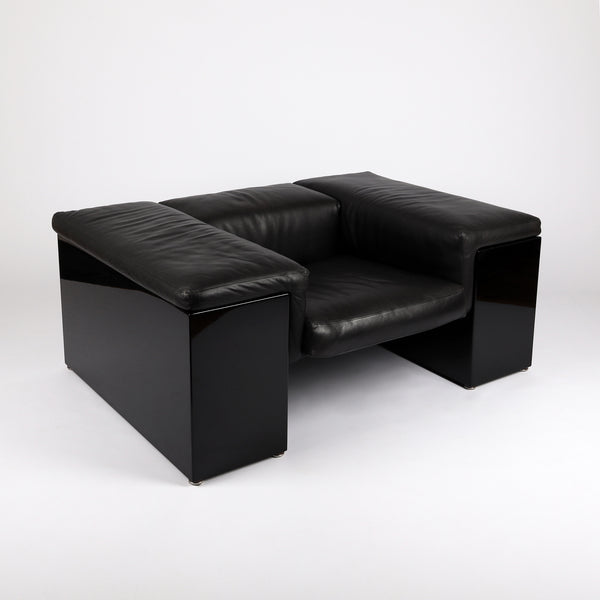 792 Knoll International Brigadier Sessel von Cini Boeri Leder schwarz – Frontalansicht eingedreht