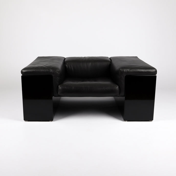 792 Knoll International Brigadier Sessel von Cini Boeri Leder schwarz – Frontalansicht