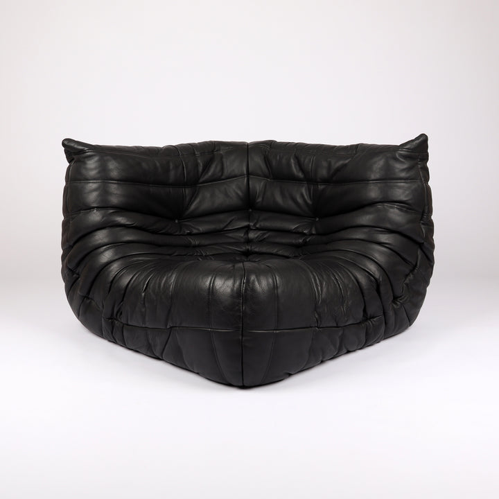 797 Ligne Roset Togo Ecksofa Michel Ducaroy Kyoto Leder schwarz – Frontalansicht