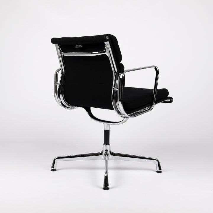 798 Vitra Soft Pad Chair EA 207 Cosy schwarz – Rückansicht