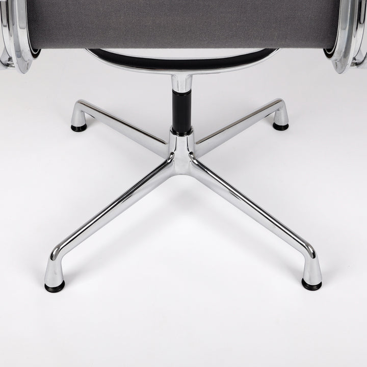 799 Vitra Soft Pad Chair EA 208 Leder granit – Rückansicht Gestell