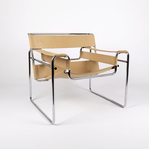 804 Gavina Wassily Chair von Marcel Breuer Leinen beige – Frontalansicht eingedreht
