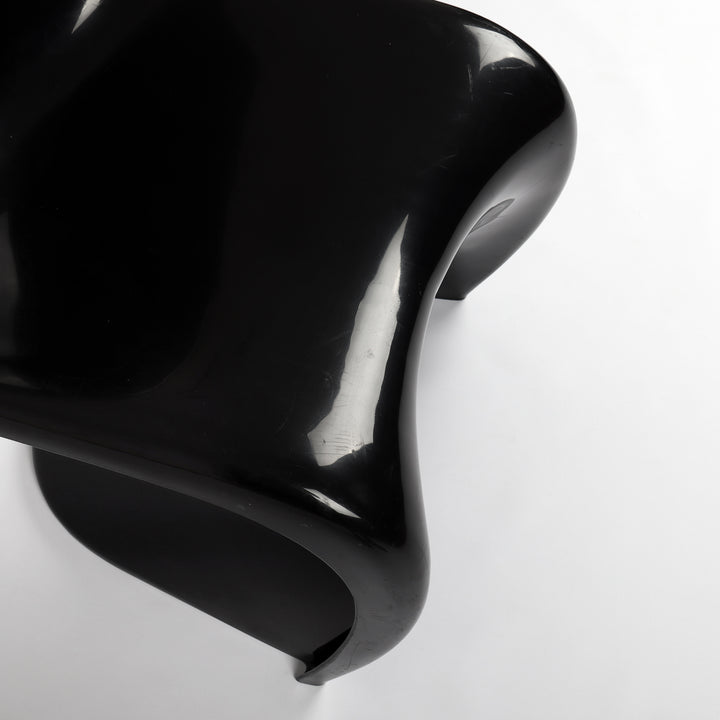 807 Vitra Panton Chair von Verner Panton schwarz - Detailansicht Sitzfläche