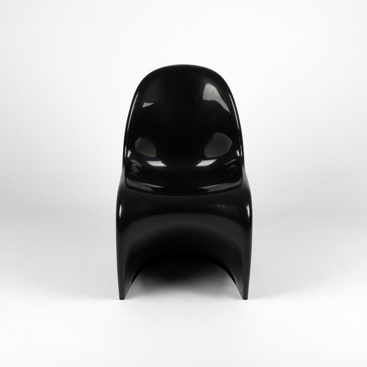807 Vitra Panton Chair von Verner Panton schwarz - Frontalansicht