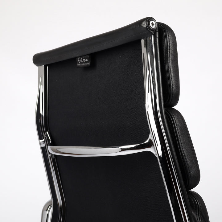 812 Vitra Eames Soft Pad Chair EA 219 – Detailansicht Rückseite