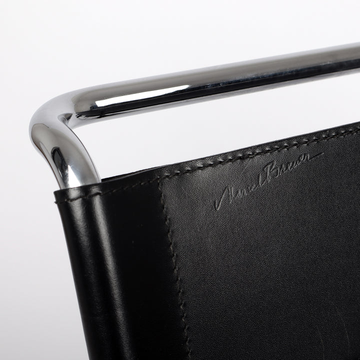 813 Knoll International Wassily Chair von Marcel Breuer Leder schwarz – Detailansicht Signatur