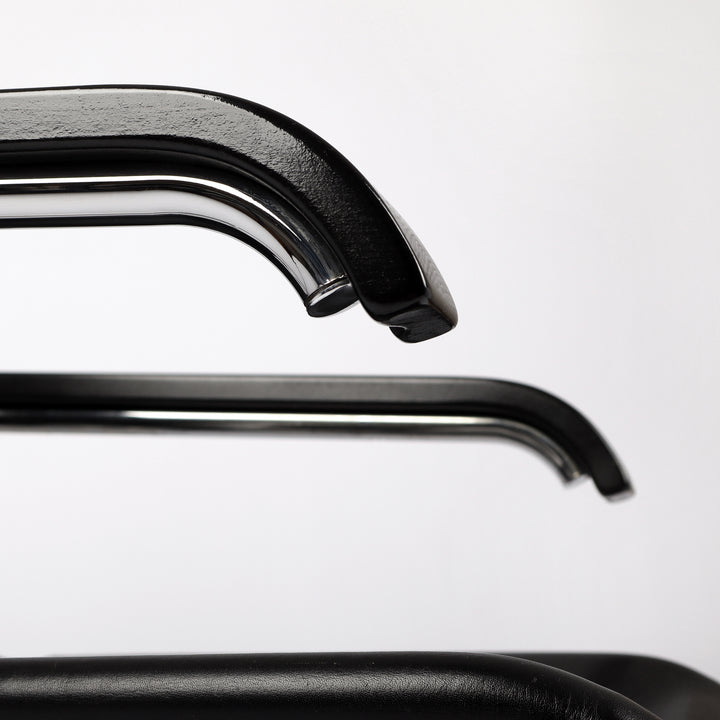 815 Thonet S 35 L Freischwinger Sessel von Marcel Breuer – Detailansicht Armlehne rechts