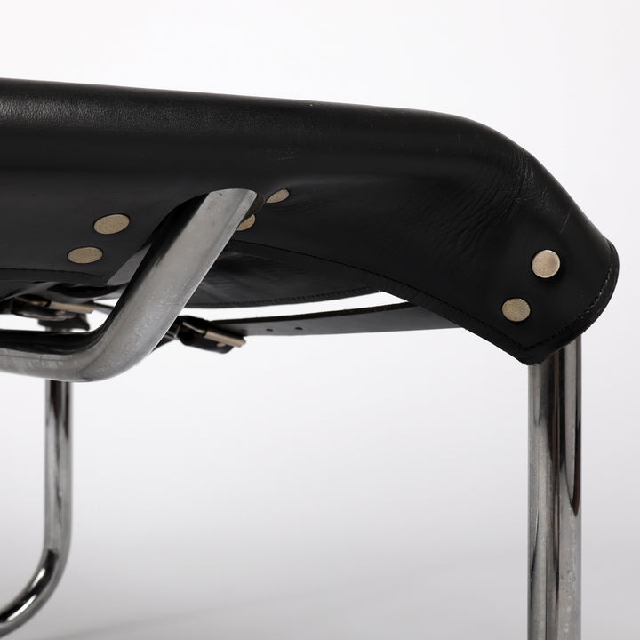 815 Thonet S 35 L Freischwinger Sessel von Marcel Breuer – Detailansicht Leder unterseitig
