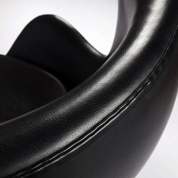 818 Fritz Hansen Eghg Chair von Arne Jacobsen  – Detailansicht Rückenlehne von oben