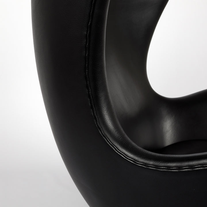 818 Fritz Hansen Eghg Chair von Arne Jacobsen  – Detailansicht seitlich