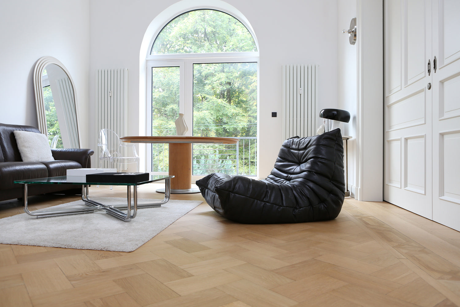 Monsieur Unique Inspiration Ligne Roset Togo Sessel